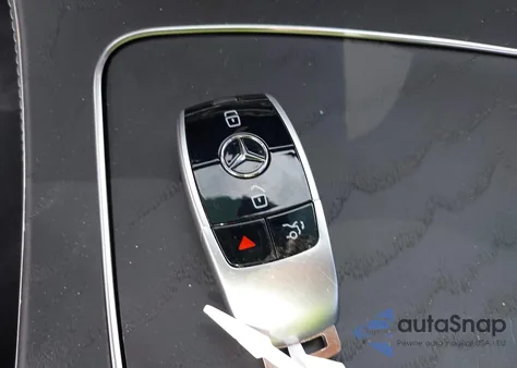 2022 Mercedes-Benz E 450 z USA, uszkodzony, nr VIN W1K1J5JB2NF176511